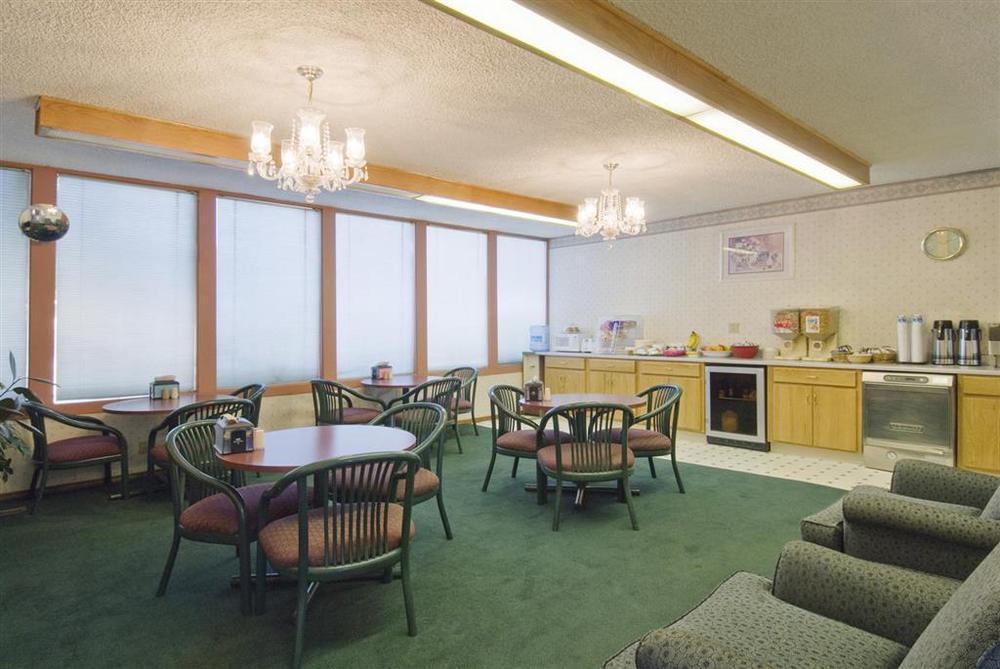 Alamo Inn & Suites Джиллетт Ресторан фото